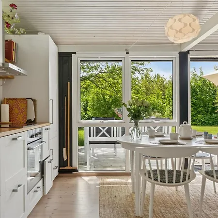 Prázdninový dům Ilsabet - 750m From The Sea In Sealand By Interhome *
