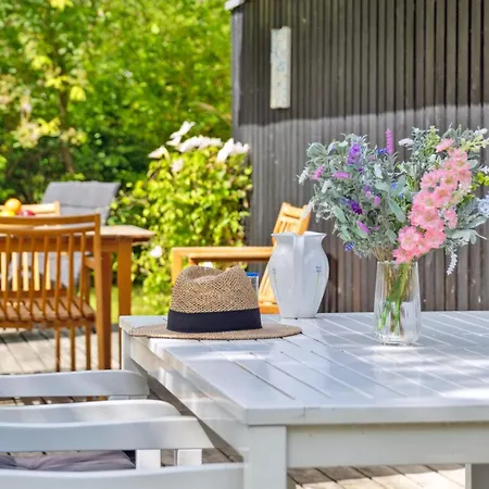Holiday home Ilsabet - 750m From The Sea By Interhome Gilleleje